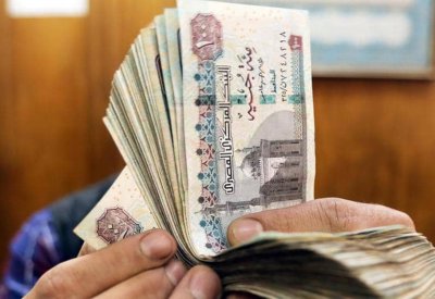 للشهر الثاني.. "قفزة" في تحويلات المصريين بالخارج