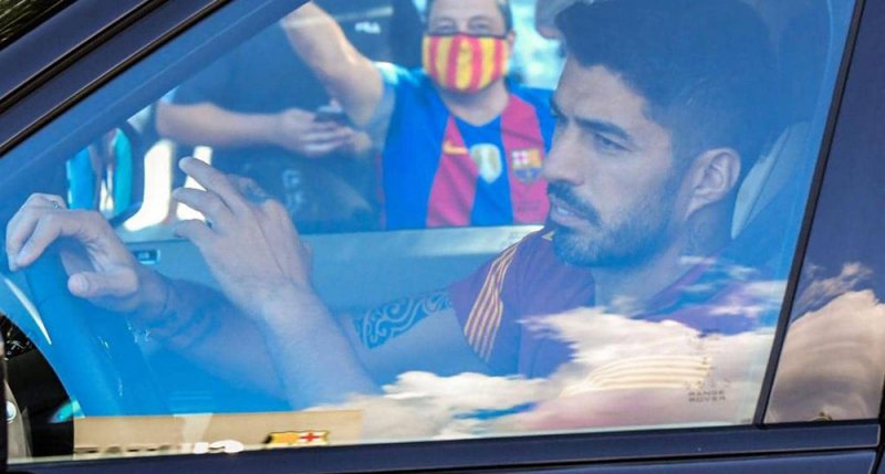 برشلونة في ورطة كبيرة.. وسواريز يصعد بـ"تهديد"
