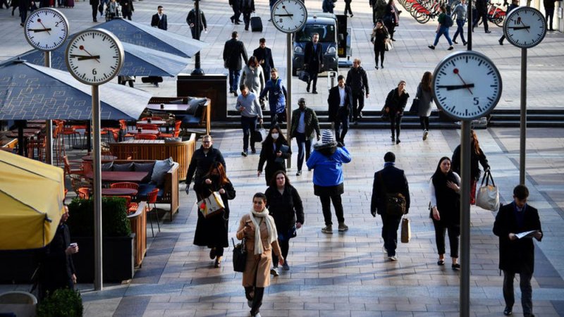 الأسهم الأوروبية تلملم خسائرها.. وقطاع السفر يخالف المسار