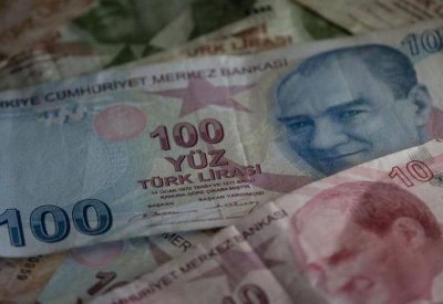 الليرة التركية تواصل الهبوط المدوي.. وتسجل الأسوأ