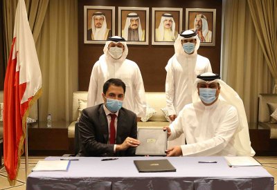النادي الأهلي وشركة دادباي يوقعان اتفاقية بناء الصالة الرياضية