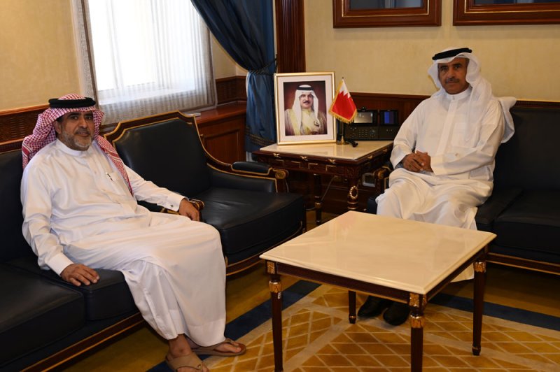 منتفعو "مزايا" بديرة العيون معفيون من رسوم الخدمات