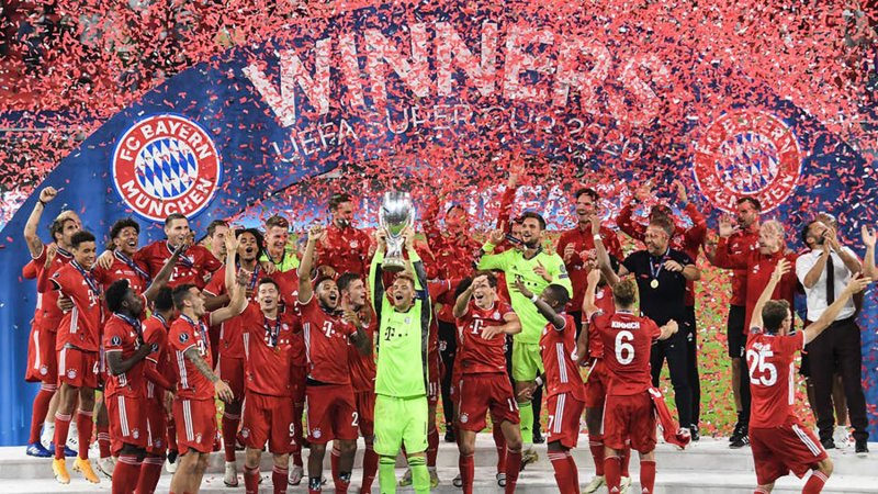 بايرن ميونخ يتوج بكأس السوبر الأوروبي ويكمل "الرباعية"