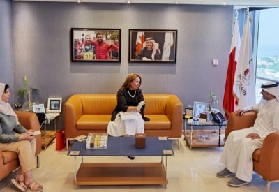 أمين عام اللجنة الأولمبية يطلع على برامج اللجنة التنظيمية الخليجية لرياضة المرأة