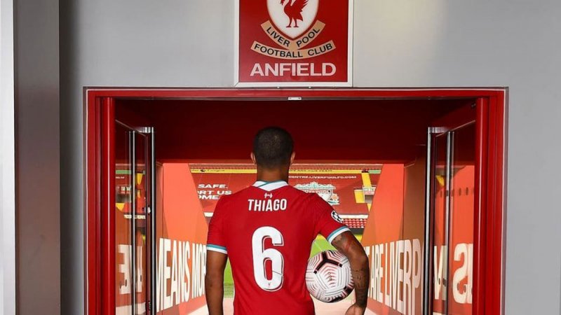 قائد ليفربول السابق واثق من نجاح تياغو في إنجلترا