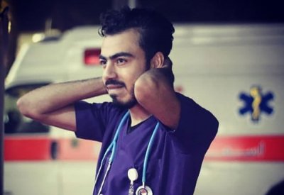 المتطوع علي الفردان: ”كلنا فريق البحرين وسط هذه الجائحة“