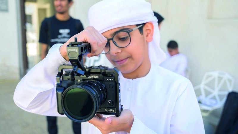 «الشارقة السينمائي» يخفّف الظروف الصعبة بـ «الفن يجمعنا»