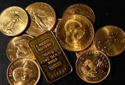 سعر الذهب يحافظ على مستواه مع انخفاض الدولار