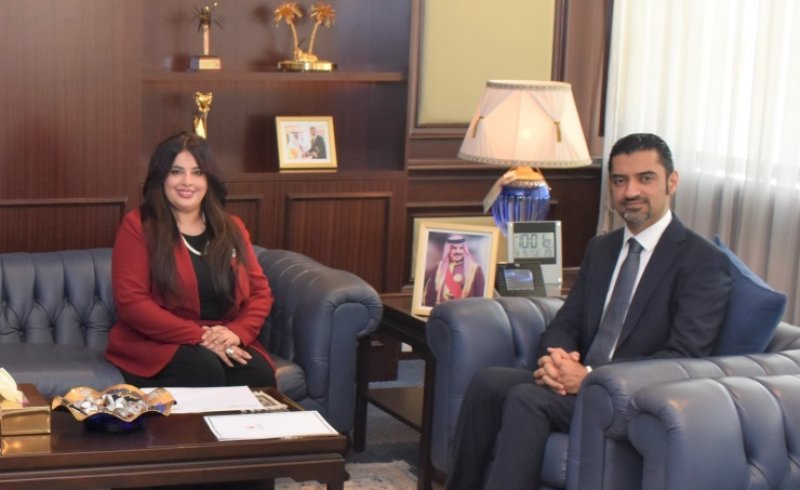 وزير شؤون الكهرباء والماء يشيد بالتعاون بين السلطتين التنفيذية والتشريعية