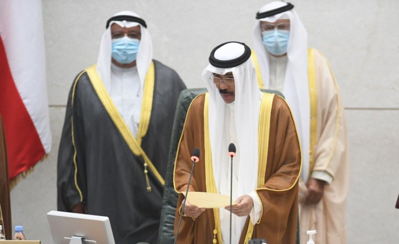 صاحب سمو الشيخ نواف الأحمد الجابر الصباح يؤدي اليمين الدستورية أمام مجلس الأمة أميرا لدولة الكويت