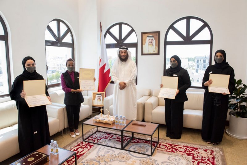 النائب علي زايد يشيد بإنجاز فريق "الملقى" بجامعة المملكة
