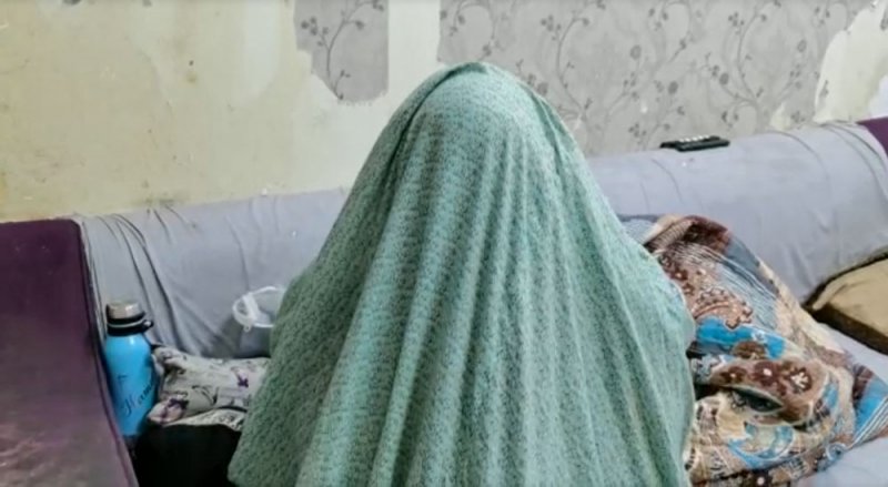 بالفيديو: مواطنه: شقتنا "مليانه فيران" ولدي أخت ضريرة وأملنا بوحدة سكنية