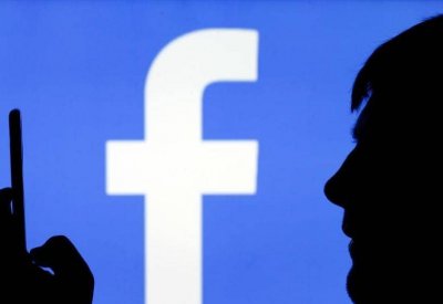  "فيسبوك" في تهديد غير مسبوق: لا أخبار إذا فرضتم رسوما