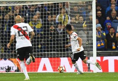 "بيتي" مارتينيز.. رفضه بوكا فانتقم منه في ملعب ريال مدريد