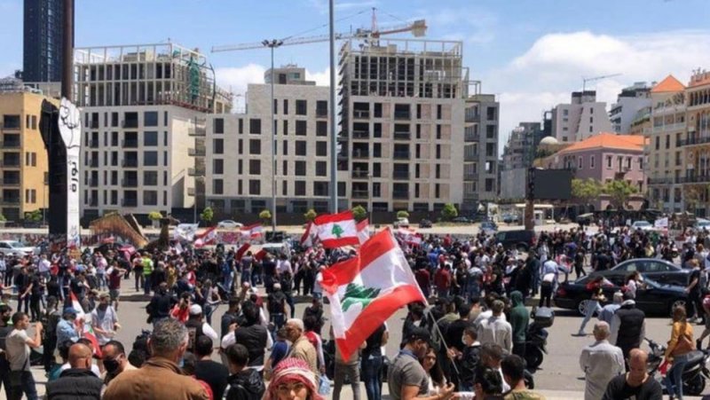 "غضب لبنان الكبير".. تظاهرة للحراك بعد يوم على تكليف أديب