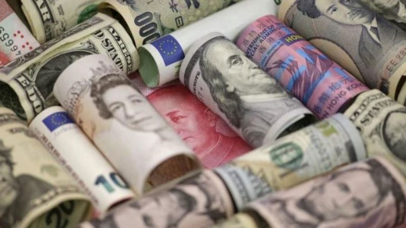 الدولار يواصل تحقيق الخسائر واليورو عند أعلى مستوى منذ مايو 2018  