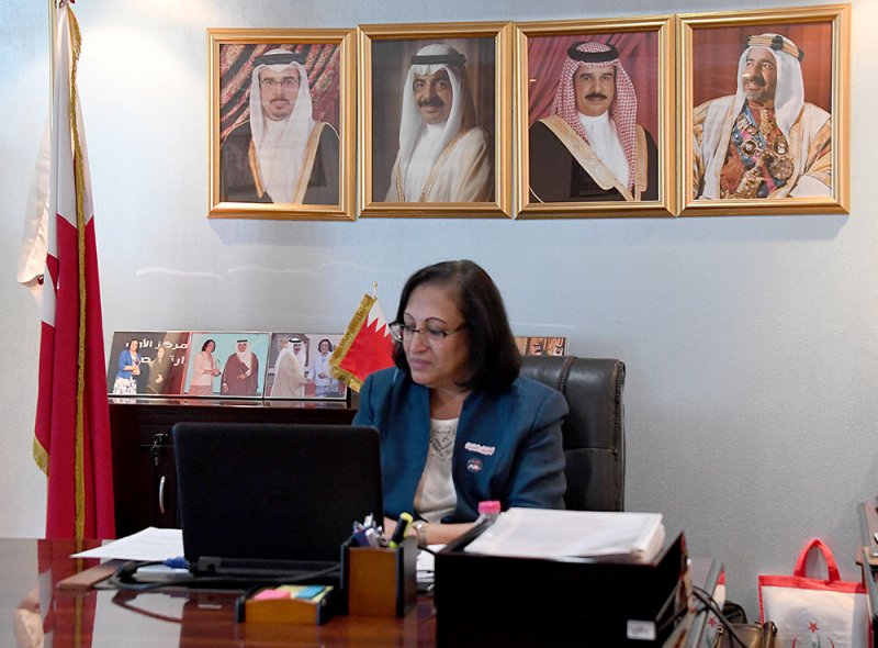 وزيرة الصحة تترأس الاجتماع الأول للجنة اختيار الفائزين بجائزة خليفة بن سلمان آل خليفة للطبيب البحريني
