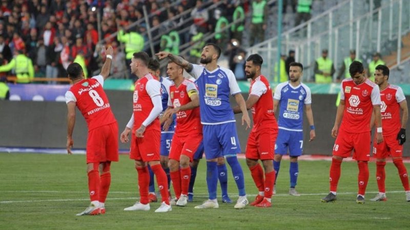 إيران.. منع الأندية من التعاقد مع اللاعبين والمدربين الأجانب