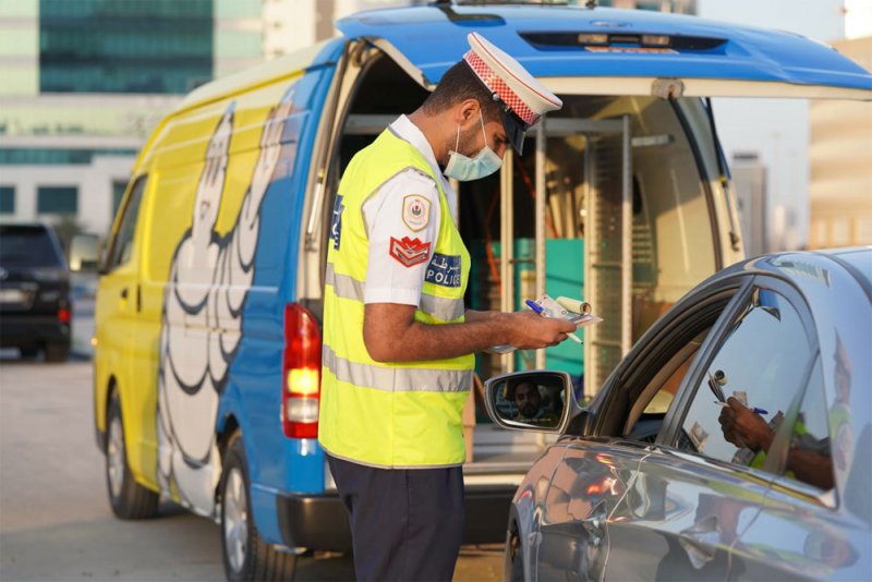 "شرطة المرور" تكرم السواق الملتزمين بالأنظمة المرورية