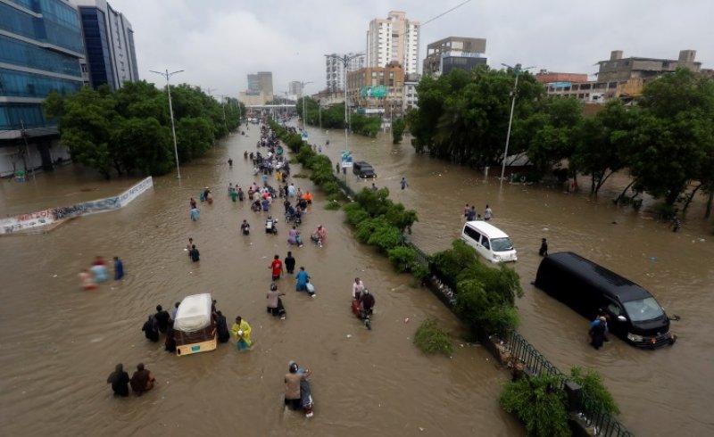 الأمطار الغزيرة في باكستان تخلف 23 قتيلاً و34 مصاباً