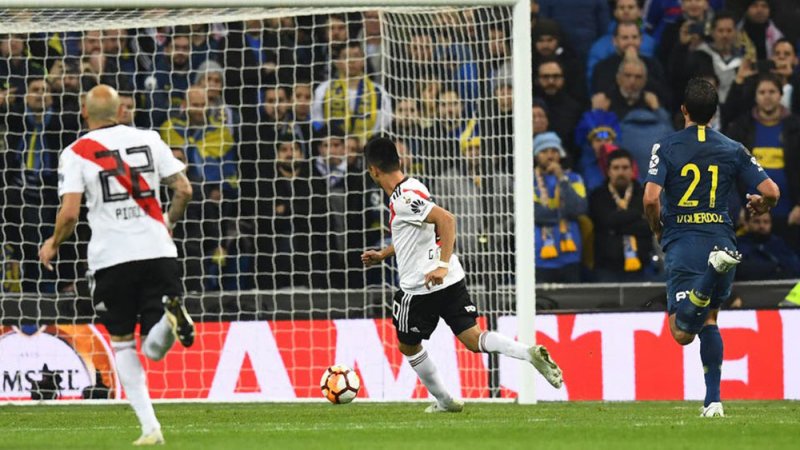 "بيتي" مارتينيز.. رفضه بوكا فانتقم منه في ملعب ريال مدريد