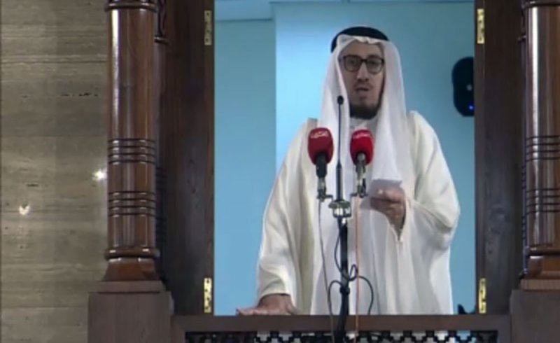 فضيلة الشيخ القطان يؤكد أهمية اعلاء شأن العقل في مواجهة الإساءات والعمل على إبراز السيرة النبوية
