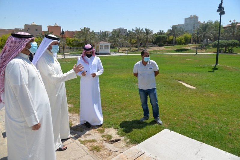 "البلدية الجنوبية" تبحث خطة صيانة وتطوير مرافق حديقة خليفة الكبرى 