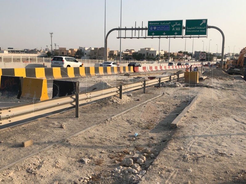 بالصور: قلب شارع 16 ديسمبر مازال مفتوحًا منذ عام.. و16 مليون نفس تعبر عليه 