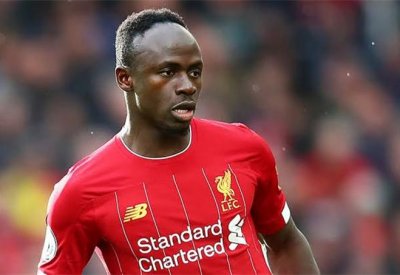 ليفربول يعلن إصابة ساديو ماني بفيروس كورونا