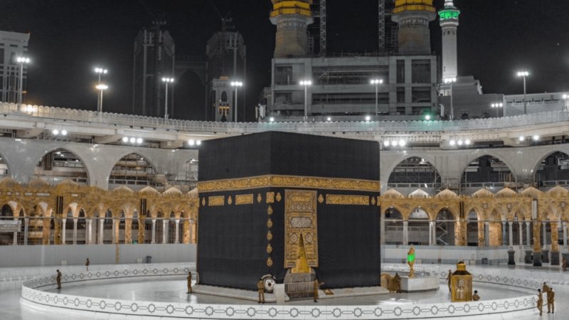 قبل يوم من عودة العمرة.. المسجدان الحرام والنبوي جاهزان