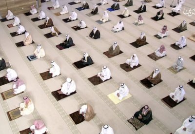 رئيس "الأوقاف السنية" يشيد بالتنظيم المتقن لإقامة صلاة الجمعة في "الفاتح"