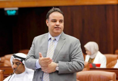 العشيري: المعلم البحريني الرافد الأهم لرفع مسيرة التعليم