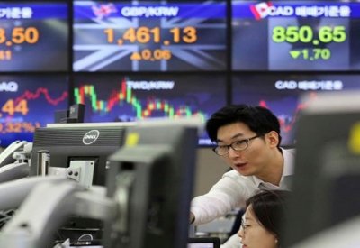 نيكاي يبلغ أعلى مستوى في أسبوع بعد عودة ترمب إلى البيت الأبيض