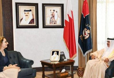 وزير الداخلية يستقبل سفيرة إيطاليا الجديدة ويشيد بالعلاقات الطيبة بين البلدين