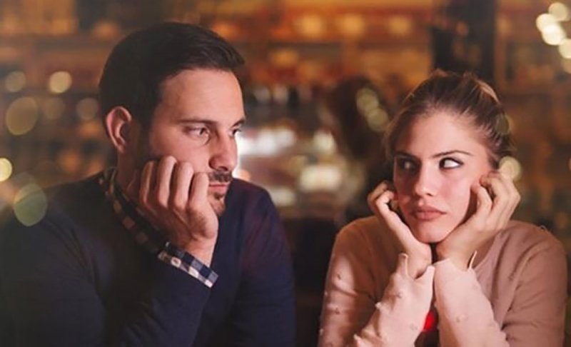 رجل يبتكر طريقة فريدة ليتصالح مع زوجته
