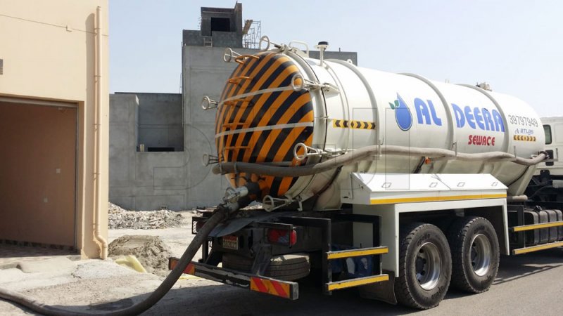 بالصور: مشروع دار دمستان.. بيوت جديدة وطفح للمجاري والمجلس البلدي يتفرج