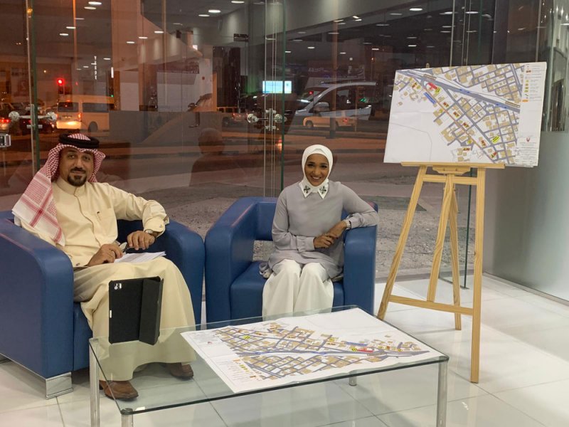 "الأشغال" تلتقي عددًا من الأهالي وتستعرض مشروع تطوير شارع حمود بن صباح في الرفاع
