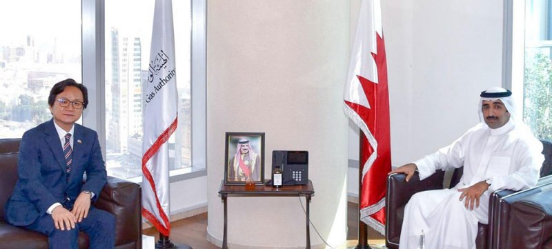 وزير النفط يستقبل سفير كوريا الجنوبية