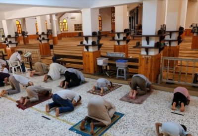ليبيا تعيد فتح المساجد بعد 7 أشهر من الإغلاق