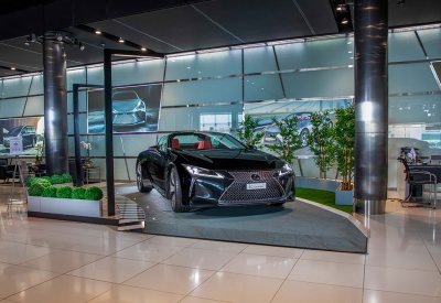 الظهور الأول لسيارة لكزس LC 500 المكشوفة في البحرين