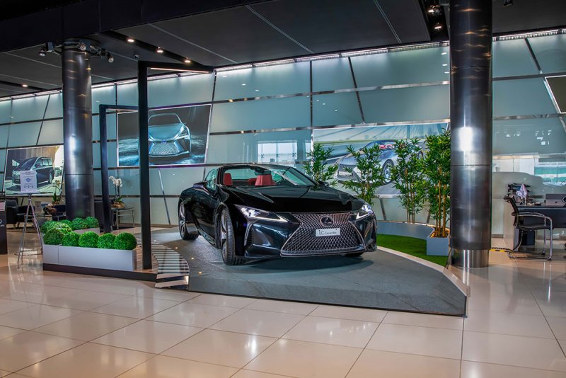 الظهور الأول لسيارة لكزس LC 500 المكشوفة في البحرين
