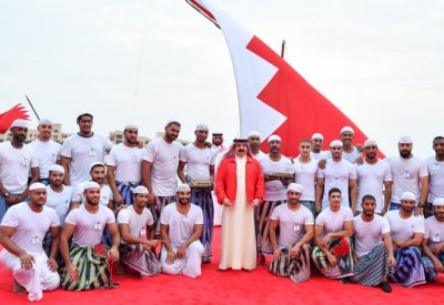 ناصر بن حمد: حريصون على استمرار رياضات الموروث البحري