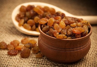 6 فوائد صحية لتناول الزبيب