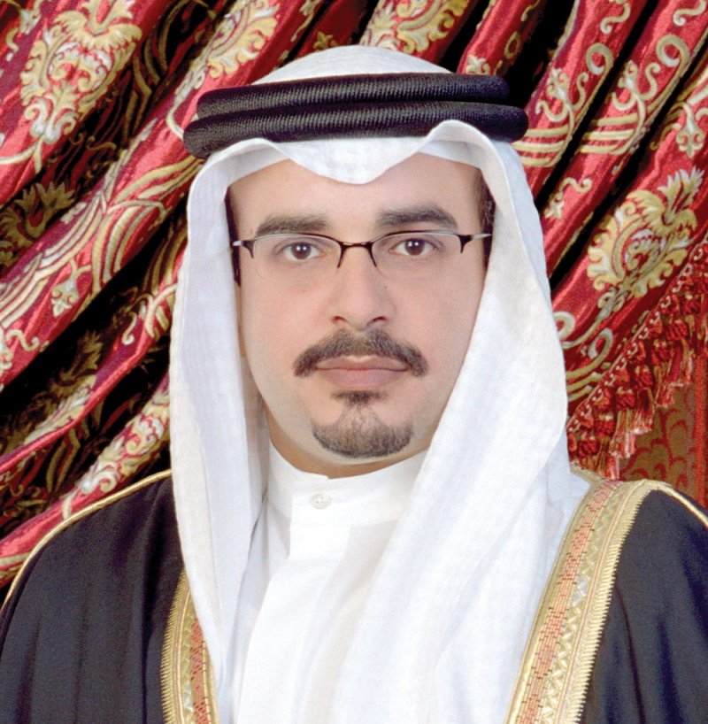 سمو ولي العهد يتلقى شكر وزير المالية