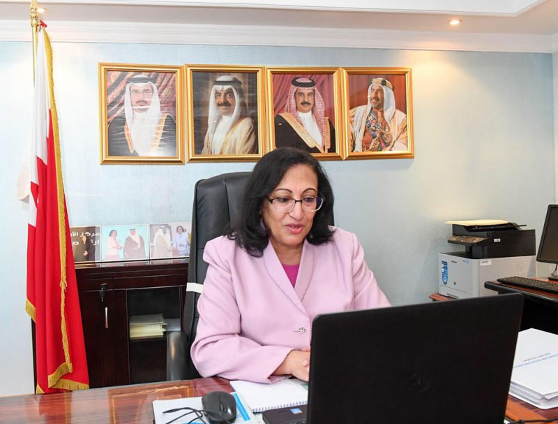 وزيرة الصحة تترأس اجتماع لجنة اختيار الفائزين بجائزة خليفة بن سلمان آل خليفة للطبيب البحريني