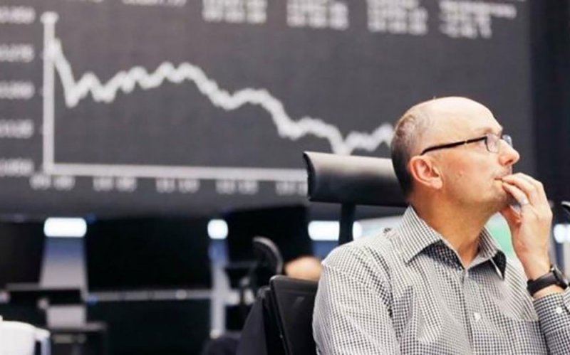 أسهم أوروبا تتراجع بفعل حذر إزاء تجارب لقاح كورونا وتحفيز أميركي