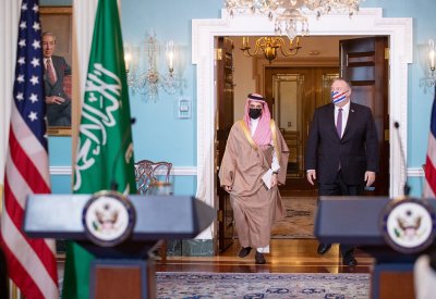 وزير خارجية السعودية: أينما توجد المشاكل بالعالم تجد إيران