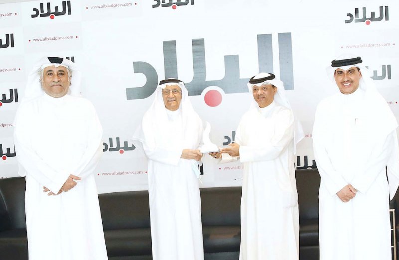 “البلاد”: مبادرات سمو الشيخ عيسى بن علي قبس نور يهتدي به الجميع في خدمة الإنسانية