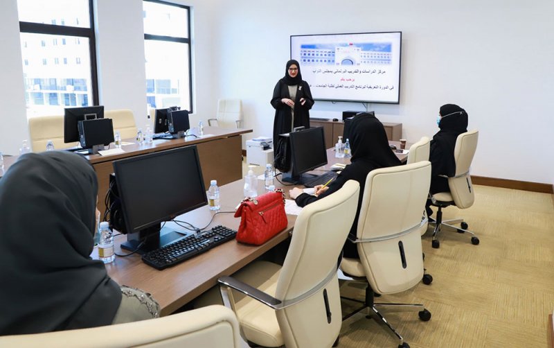 "أمانة النواب" تنظم وتشارك في 10 برامج تدريبية وورش عمل