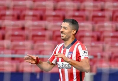 سواريز يحطم رقم ميسي.. ويتبقى أمامه رونالدو